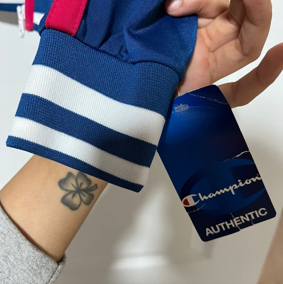 Champion Jacket - Picture 4 of 5